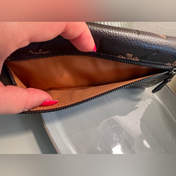 Coach Wyn Soft Wallet with floral print - Picture 4 of 8